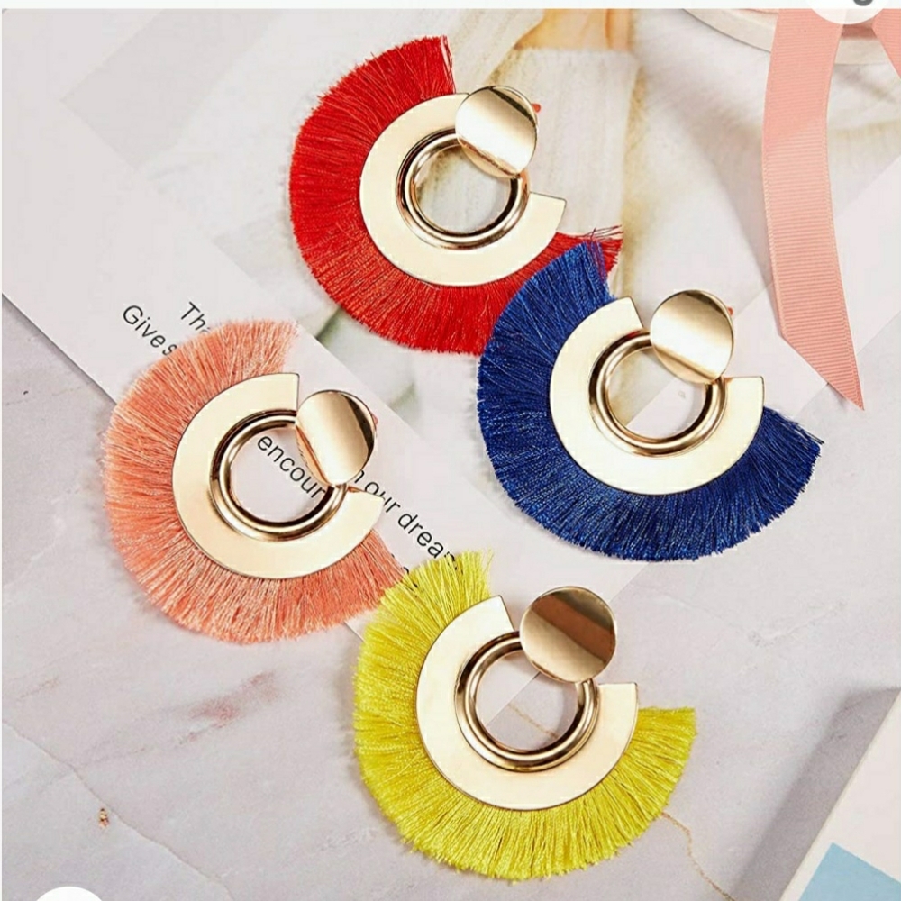 Statement piece earrings fan fringe Lrg